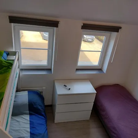 Met Zonneterras, Tuin En Panoramisch Uitzicht