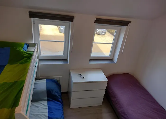 Met Zonneterras, Tuin En Panoramisch Uitzicht